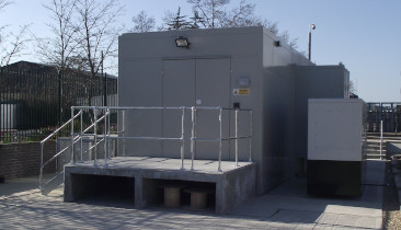 Modular data centre containers